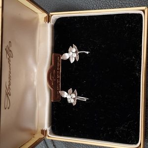 Vintage Krementz 14kt Rolled Gold Overlay Clip On Leaf Earrings